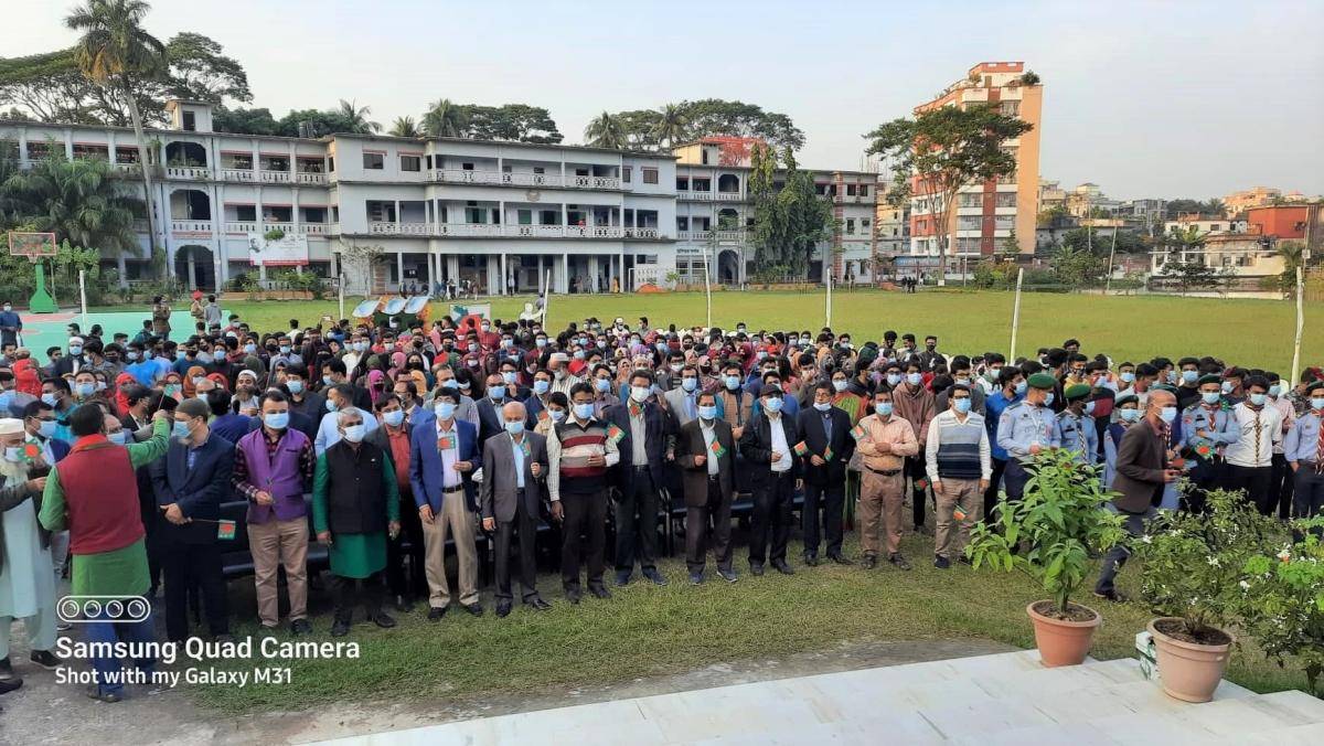 মাননীয়-প্রধানমন্ত্রীর-সাথে-শপথে-অংশ-গ্রহণ-করছেন-শিক্ষক-শিক্ষার্থীবৃন্দ